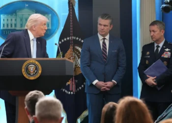 Trump Escalates Threats Against Iran, Warns of Massive Strikes as War Intensifies