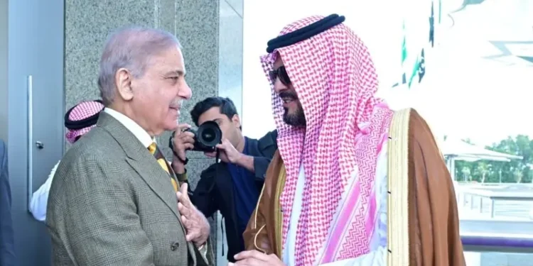 PM Shehbaz in Jeddah for Key Regional Diplomacy and Strategic Talks