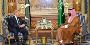 Pakistan, Saudi Arabia Reaffirm Strategic Ties as PM Shehbaz Meets Crown Prince MBS in Jeddah
