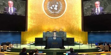 Pakistan Urges Immediate Restoration of Strait of Hormuz Shipping at UN