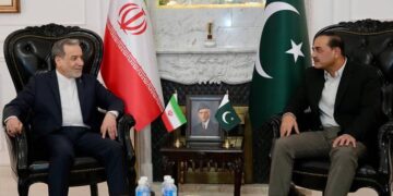 Iran FM Meets Field Marshal Munir in Islamabad Amid Renewed Push for US-Iran Talks