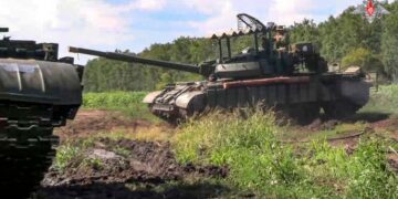 Russia has taken 1,700 square km of Ukraine this year, top general says