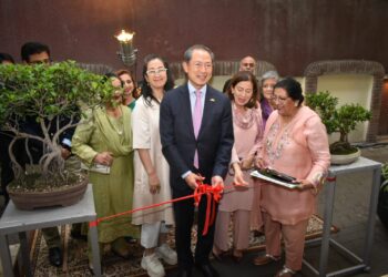 Ambassador of Japan Opens “Spring Reverie: Crafts of Pakistan” Sogetsu Ikebana Exhibition in Lahore