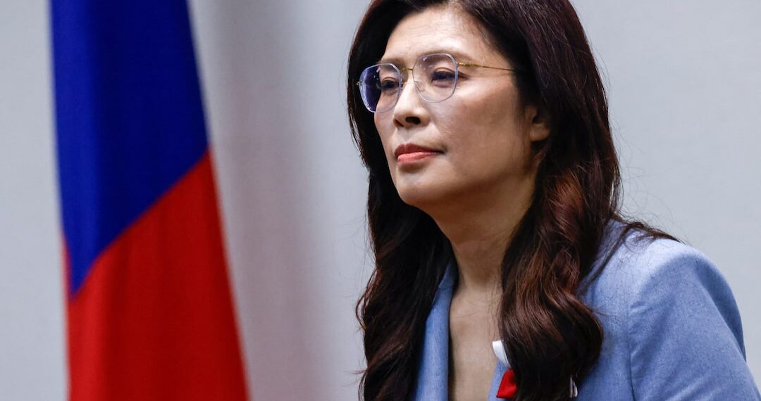 Taiwan opposition leader pledges reconciliation at memorial for founding father in China
