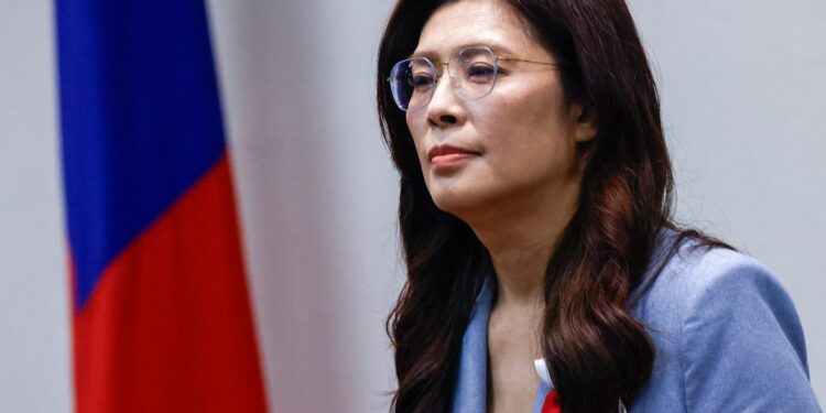 Taiwan opposition leader pledges reconciliation at memorial for founding father in China