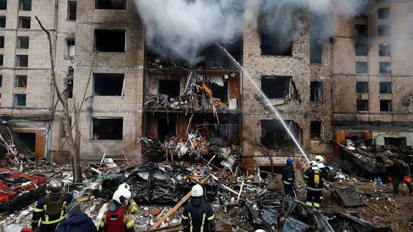 Five killed by Russian strike on market in frontline Ukrainian city