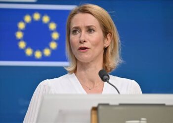 Talks with Iran should include nuclear experts, EU foreign chief says