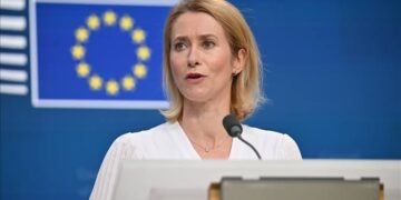 Talks with Iran should include nuclear experts, EU foreign chief says
