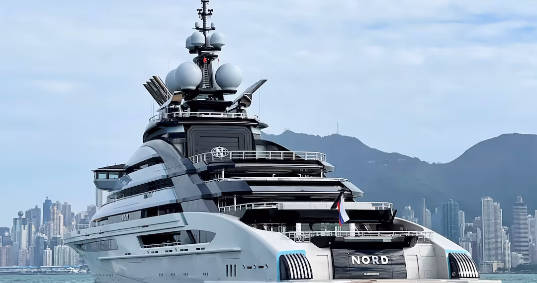 Sanction-Linked Russian Superyacht ‘Nord’ Crosses Restricted Strait of Hormuz