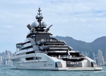 Sanction-Linked Russian Superyacht ‘Nord’ Crosses Restricted Strait of Hormuz