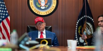 Trump Holds Situation Room Meeting on Strait of Hormuz Crisis, Iran Talks