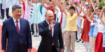 Putin, Xi Praise ‘Unyielding’ China-Russia Ties After Trump’s Beijing Visit