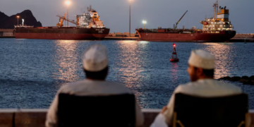 Iraq, Pakistan strike energy deals with Iran as Tehran flexes Hormuz control