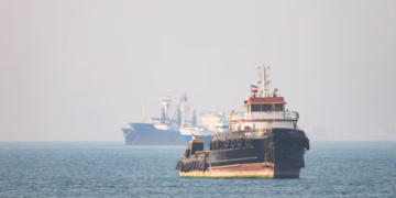 US and Iran launch new attacks as they wrestle for control of Gulf waters