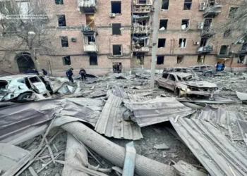 Russia and Ukraine resume attacks after temporary truce ends