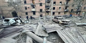 Russia and Ukraine resume attacks after temporary truce ends