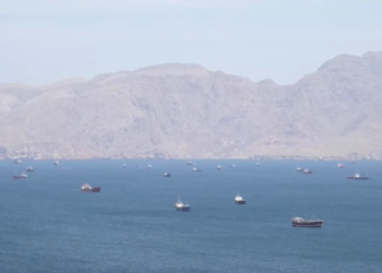 Iran warns US Navy to stay clear of Hormuz after Trump says US to help stranded ships