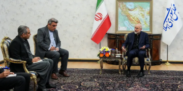 Pakistan Pushes Diplomacy as Naqvi Meets Iranian Leaders Amid Rising Middle East Tensions