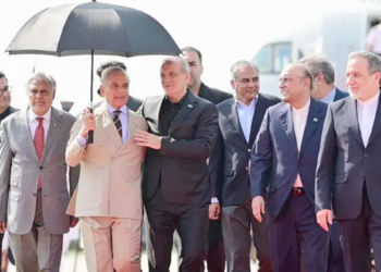 PM Shehbaz, Iranian President Reaffirm Brotherhood and Back Peace Efforts