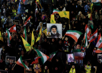 US and Iranian attacks dent ceasefire, Iranian sources say talks intensify