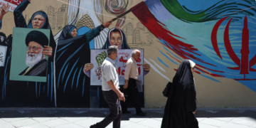 Iran eyes limited US deal to relieve economic strain and buy time
