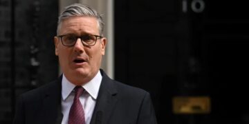 Keir Starmer Resigns as UK Prime Minister After Losing Support Within Labour Party