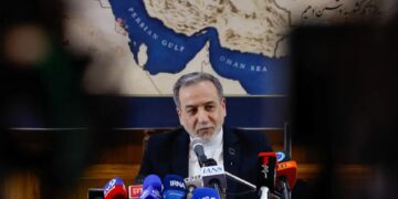 Iran Warns Against New Strait of Hormuz Shipping Routes as US-Iran Tensions Escalate