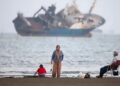 US-Iran Tensions Escalate After Strikes Near Strait of Hormuz Amid Fragile Peace Efforts