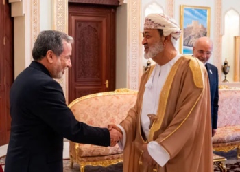 Iran, Oman Reaffirm Control Over Hormuz, Discuss Future Service Charges