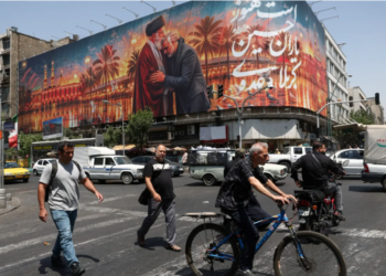 US, Iran Agree to Pause Hostilities and Resume Talks Over Strait of Hormuz