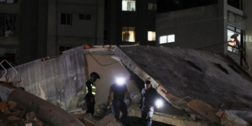 Twin Earthquakes Kill 32, Injure Over 700 in Venezuela