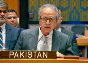 Pakistan Calls for Restraint as Fresh US-Iran Clashes Threaten Peace Efforts