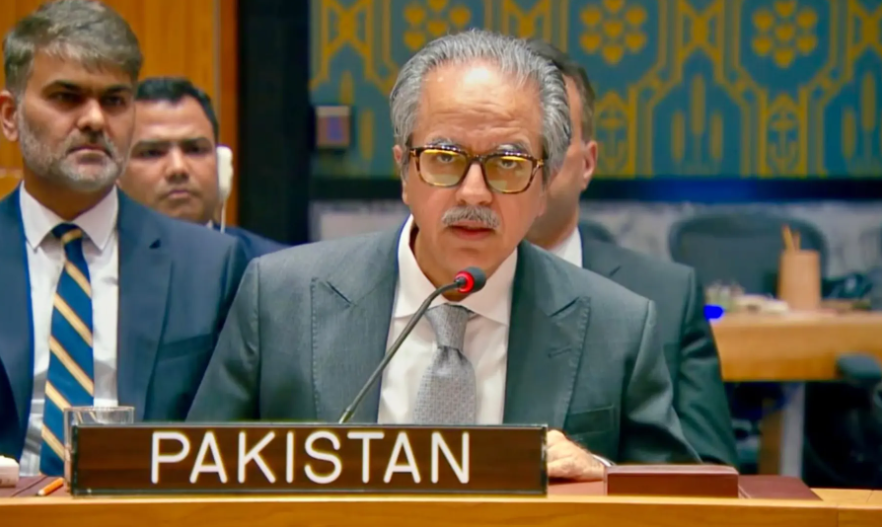 Pakistan Calls for Restraint as Fresh US-Iran Clashes Threaten Peace Efforts
