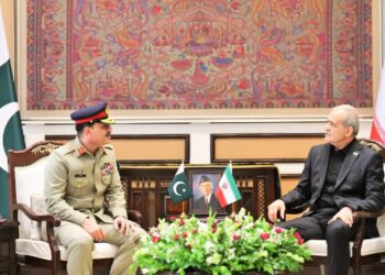Islamabad, Tehran Agree to Open New Chapter in Bilateral Relations