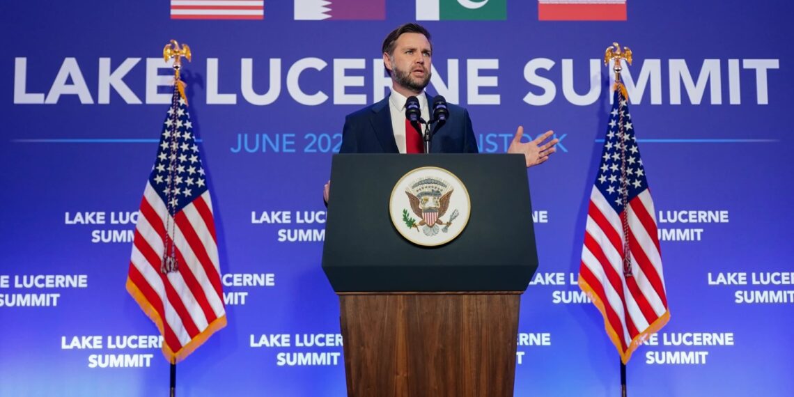 US Eases Iran Oil Sanctions as Peace Talks Advance; Oil Prices Fall Amid Optimism Over Final Deal