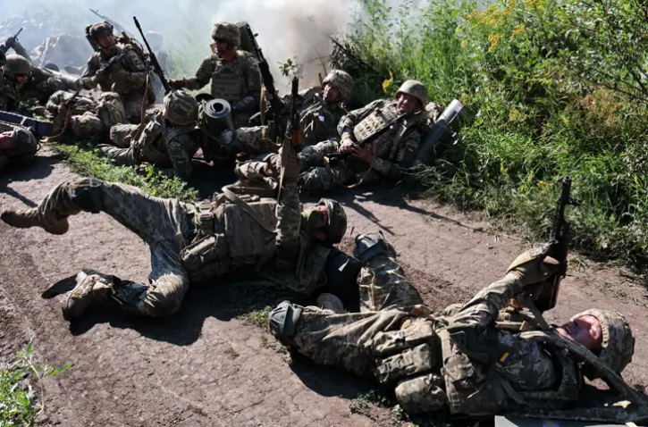 Trump offers to help broker Ukraine peace in call with Putin