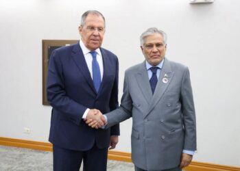 Pakistan, Russia review bilateral ties, regional developments on ASEAN sidelines