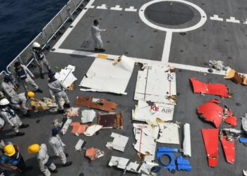 Cargo Plane Wreckage Found in Arabian Sea; Search Continues for Five Crew Members