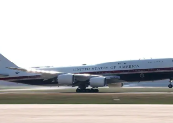 Security questions emerge over Qatar-gifted Air Force One as Trump switches aircraft