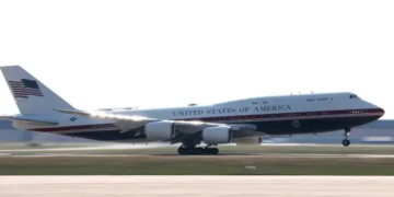 Security questions emerge over Qatar-gifted Air Force One as Trump switches aircraft