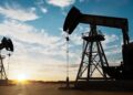 Oil Prices Surge Over 5% as US Revokes Iranian Oil License, Hormuz Tensions Escalate