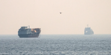 US and Iran Exchange Strikes for Second Day as Tensions Rise Over Strait of Hormuz