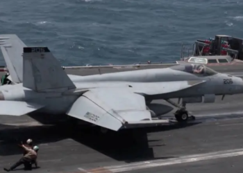 Trump Abandons Strait of Hormuz Transit Fee Plan; Violent Clashes with Iran Intensify