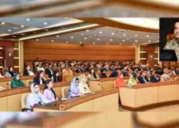 Army Chief Pledges Decisive Action Against ‘Fitna al-Khawarij’ and ‘Fitna al-Hindustan’