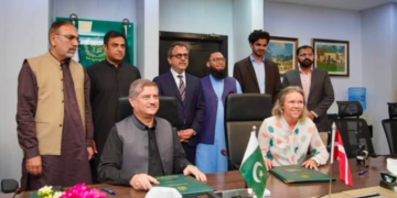 Pakistan, Denmark Sign MoU to Strengthen Energy Cooperation and Green Transition