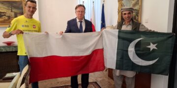 Polish Cyclist Completes 1,390-Km Journey from Islamabad to Khunjerab Pass
