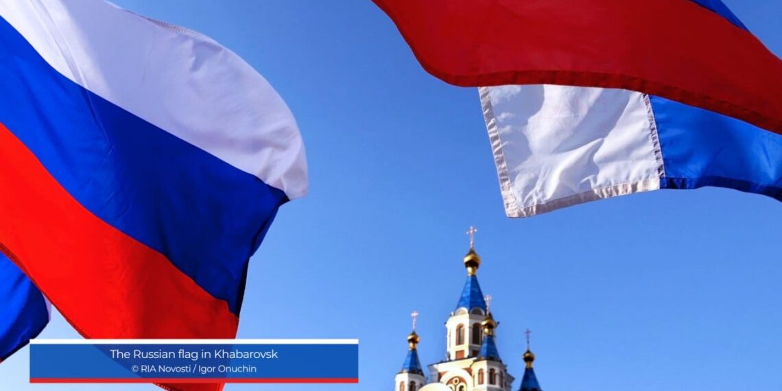 Russia marks National Flag Day