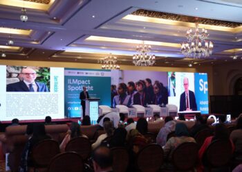 UK helps over 200,000 children improve reading and numeracy in Punjab and KP