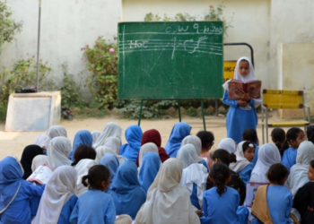 UK helps over 200,000 children improve reading and numeracy in Punjab and KP