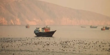 US and Iran Trade Claims Over Control of Strait of Hormuz
